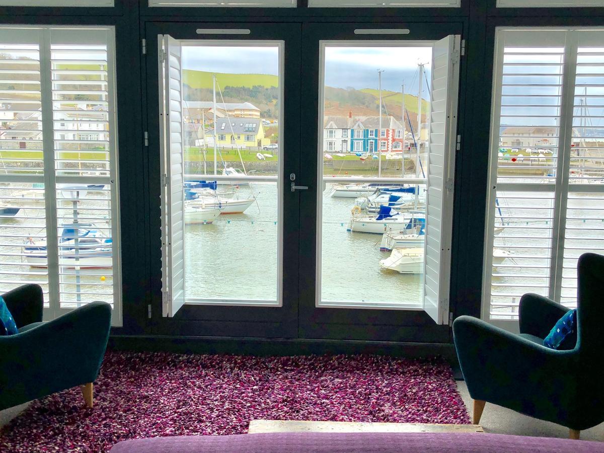 אברארון Harbourmaster Hotel מראה חיצוני תמונה