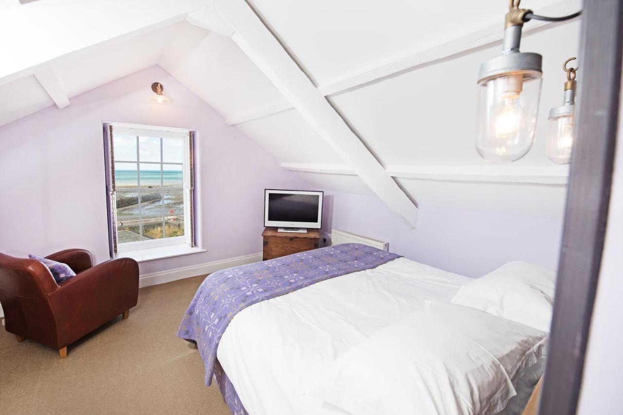 אברארון Harbourmaster Hotel מראה חיצוני תמונה